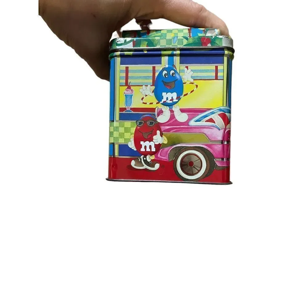 Vintage M&M’s Candy Collectible ‘dinner’ Tin 1996 Christmas Village seri…‎